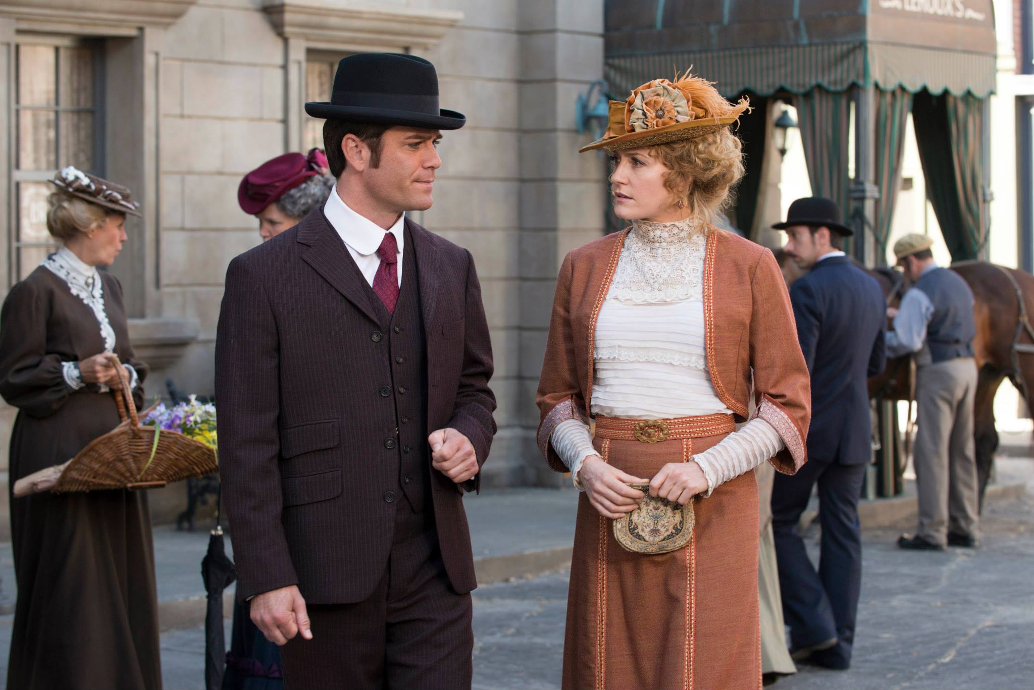 MURDOCH MYSTERIES Unfinished Business (5)