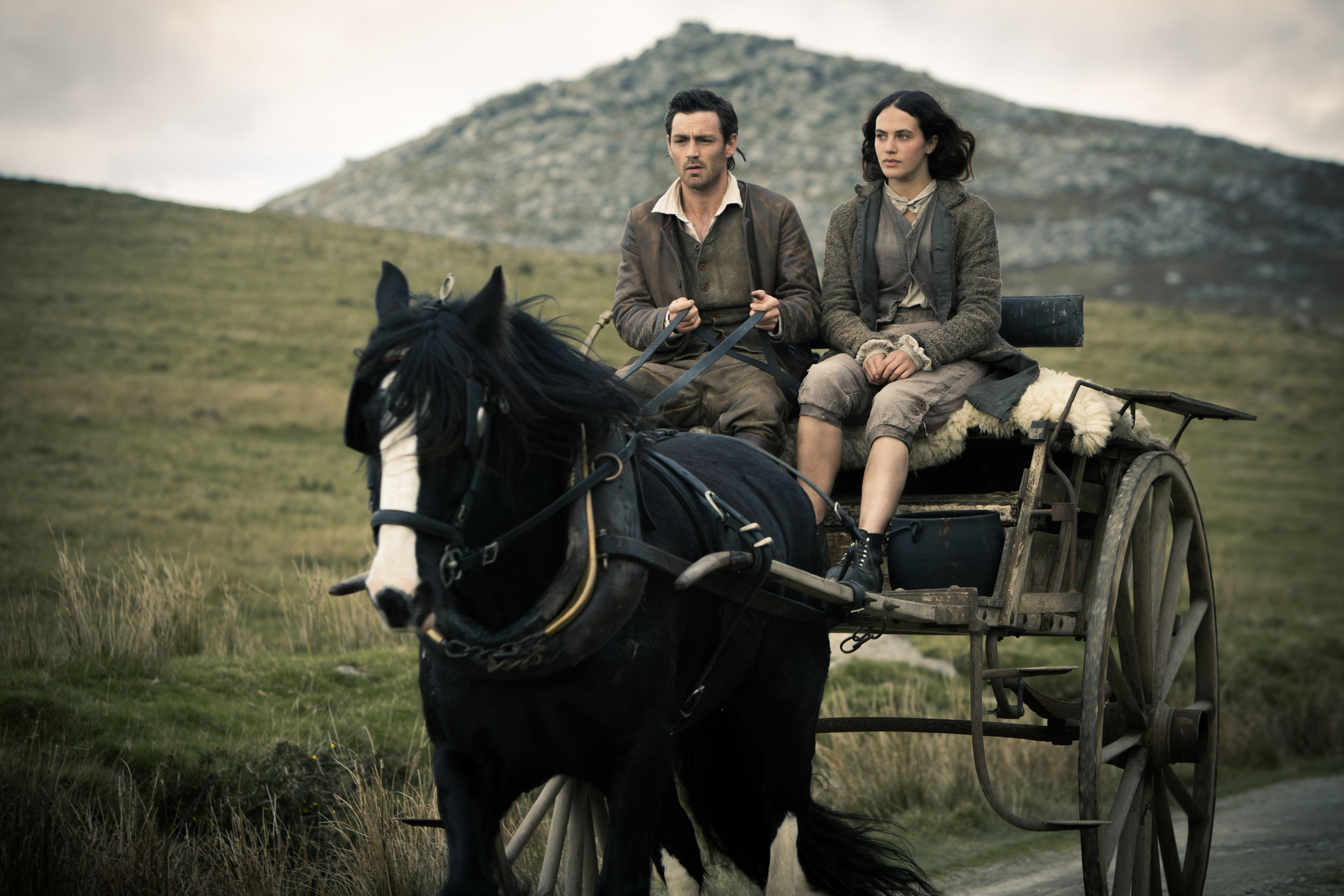 WARNING: Embargoed for publication until: 15/04/2014 - Programme Name: Jamaica Inn - TX: n/a - Episode: n/a (No. 2) - Picture Shows: Mary Yellan (JESSICA BROWN FINDLAY), Jem Merlyn (MATTHEW MCNULTY) - (C) Origin Pictures - Photographer: Robert Viglasky