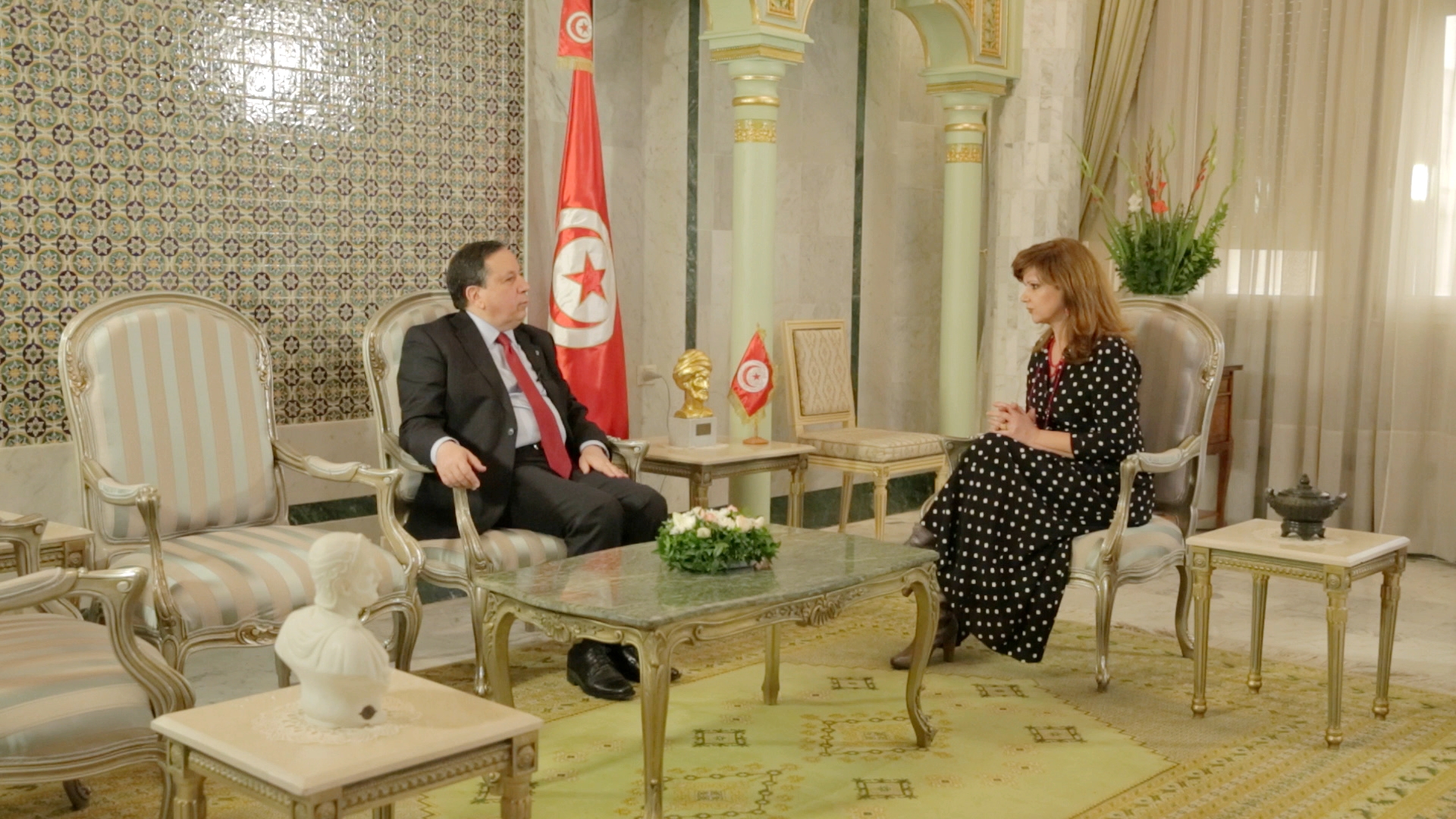 o υπουργός Εξωτερικών της Τυνησίας, Khemaies Jhinaoui, με την Έλενα Κατρίτση