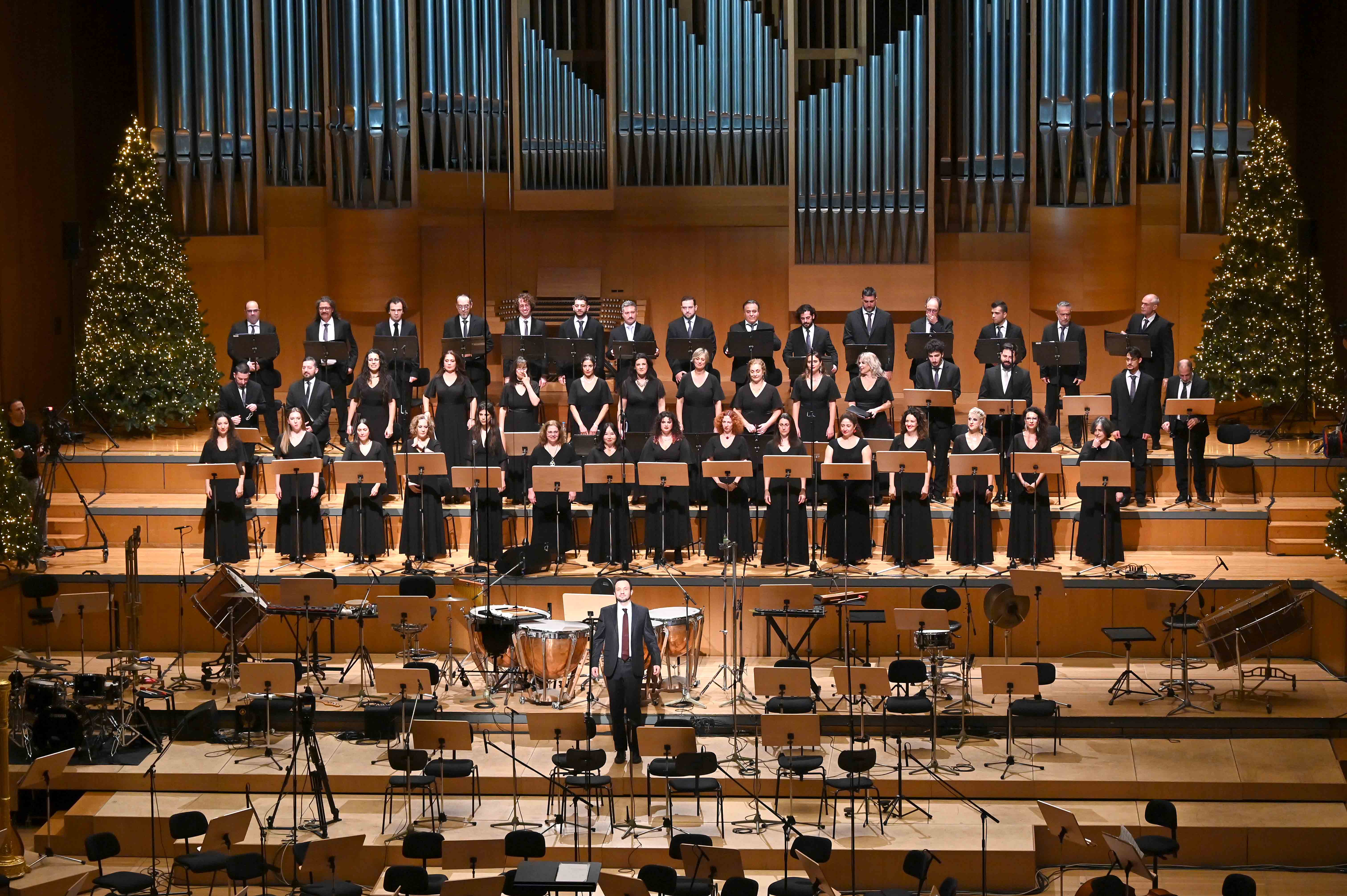 Μάγεψε το κοινό η χριστουγεννιάτικη συναυλία των Μουσικών Συνόλων της ΕΡΤ στο Μέγαρο Μουσικής Αθηνών